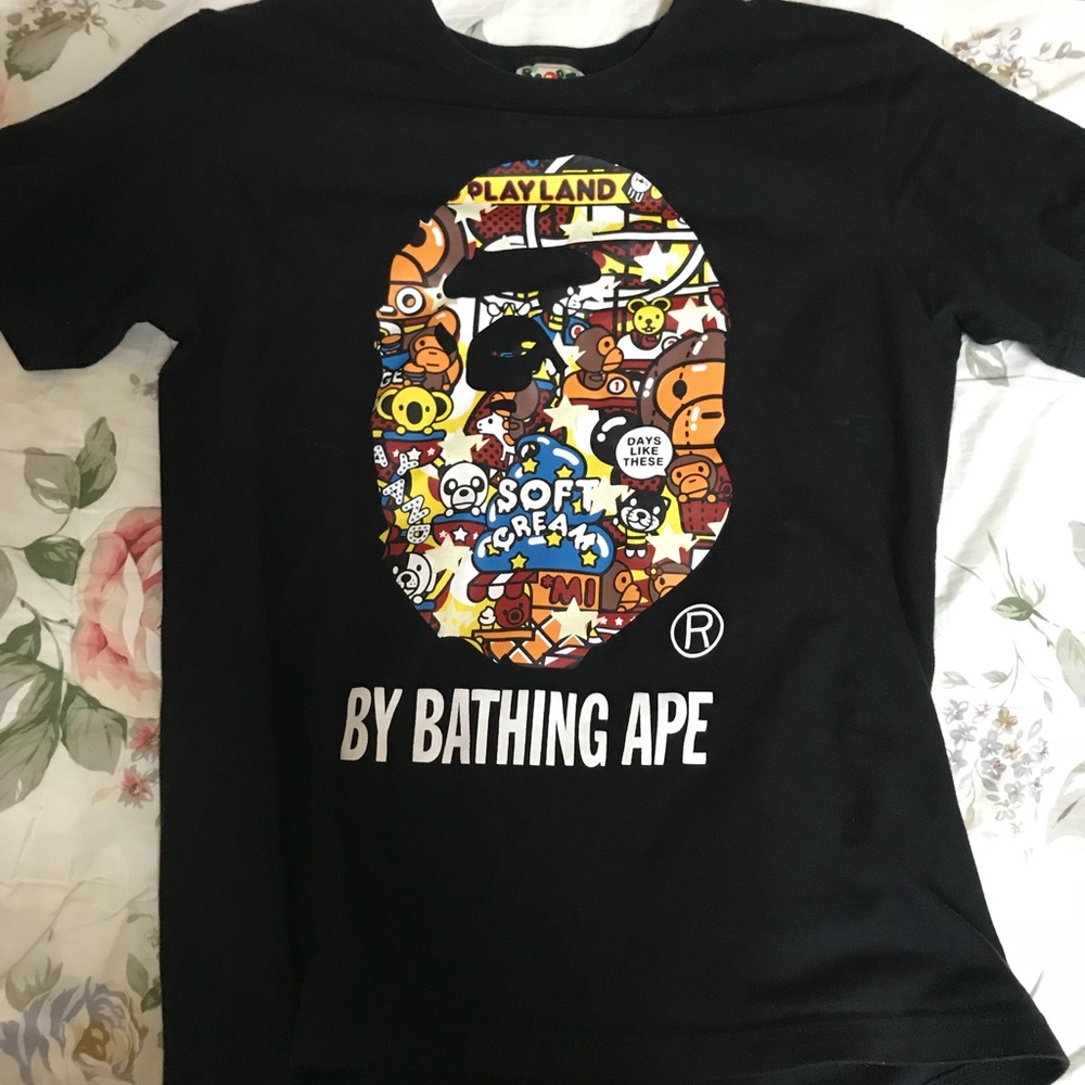 Bape Tee. (Size S)